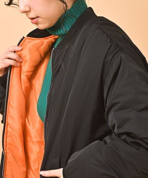 rps（アールピーエス）の「ＢＩＧボリュームＭＡ－１（MA-1・レディース・カーキ/グレイッシュベージュ/ブラック・M）」の13枚目の写真