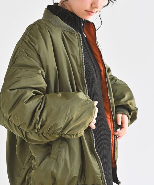 rps（アールピーエス）の「ＢＩＧボリュームＭＡ－１（MA-1・レディース・カーキ/グレイッシュベージュ/ブラック・M）」の15枚目の写真