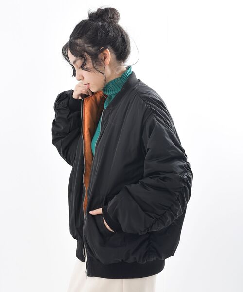 rps（アールピーエス）の「ＢＩＧボリュームＭＡ－１（MA-1・レディース・カーキ/グレイッシュベージュ/ブラック・M）」の19枚目の写真