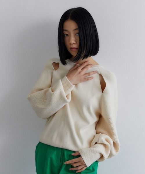 CASA FLINE（カーサフライン）の「ラグランスリットニットトップス（ニット/セーター・レディース・アイボリー/グレー/ブラウン・FREE）」の5枚目の写真