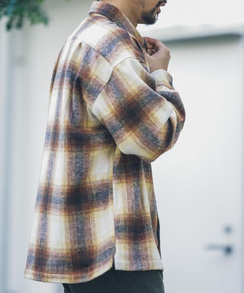 URBAN RESEARCH Sonny Label(アーバンリサーチサニーレーベル)の「オンブレチェックシャツ(シャツ/ブラウス・メンズ・レッド系その他/ブルー系その他/ブラウン系その他・LARGE/MEDIUM)」の10枚目の写真