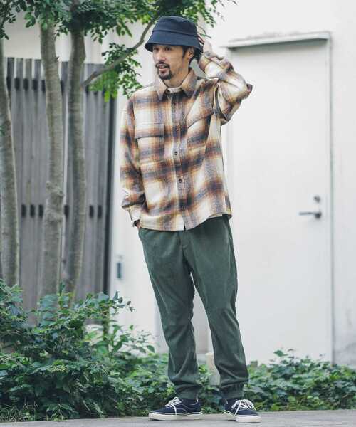URBAN RESEARCH Sonny Label(アーバンリサーチサニーレーベル)の「オンブレチェックシャツ(シャツ/ブラウス・メンズ・レッド系その他/ブルー系その他/ブラウン系その他・LARGE/MEDIUM)」の11枚目の写真