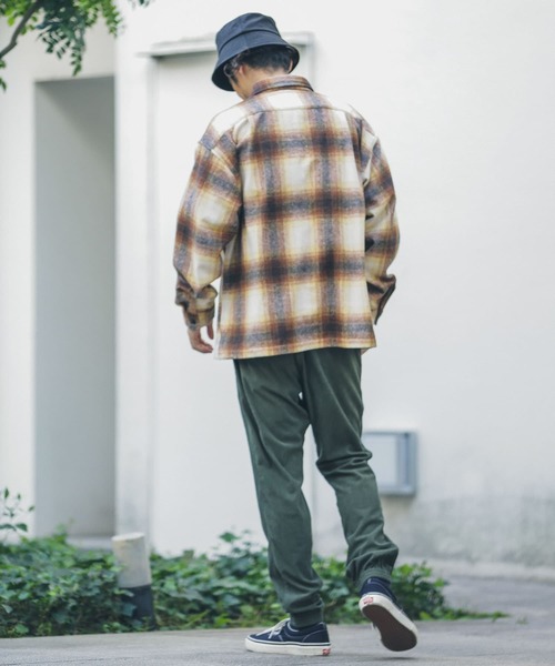 URBAN RESEARCH Sonny Label(アーバンリサーチサニーレーベル)の「オンブレチェックシャツ(シャツ/ブラウス・メンズ・レッド系その他/ブルー系その他/ブラウン系その他・LARGE/MEDIUM)」の13枚目の写真