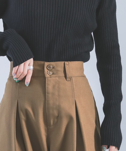 osharewalker（オシャレウォーカー）の「【廃盤】『ロールアップデザインタックワイドパンツ』（その他パンツ・レディース・ブラック/チャコールグレー/ブラウン・1/2）」の10枚目の写真