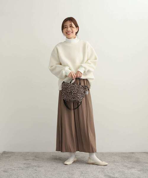 URBAN RESEARCH DOORS(アーバンリサーチドアーズ)の「ボアクルーネックプルオーバー(Tシャツ/カットソー・レディース・アイボリー/ブラック/モカ・MEDIUM)」の22枚目の写真