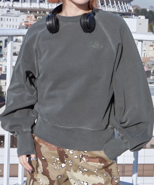 PBLIM（ページボーイリム）の「PAGEBOYLIM/カラークロップドスウェット（スウェット・レディース・ボルドー/ブルー/チャコールグレー・FREE）」の2枚目の写真