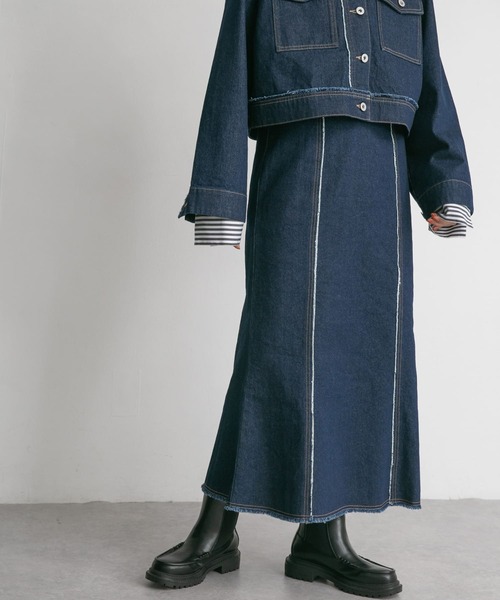 KBF(ケイビーエフ)の「カットオフマーメイドデニムスカート(スカート・レディース・ネイビー/ブルー・ONE)」の9枚目の写真