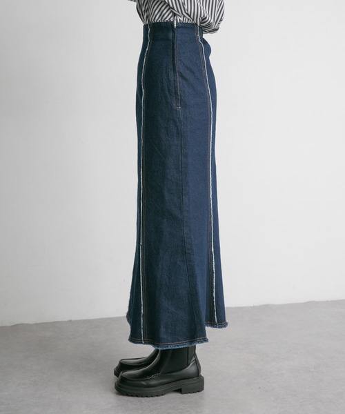 KBF(ケイビーエフ)の「カットオフマーメイドデニムスカート(スカート・レディース・ネイビー/ブルー・ONE)」の18枚目の写真