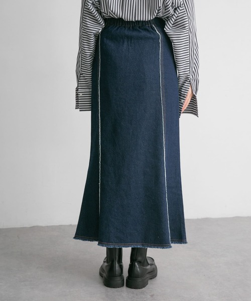 KBF(ケイビーエフ)の「カットオフマーメイドデニムスカート(スカート・レディース・ネイビー/ブルー・ONE)」の19枚目の写真