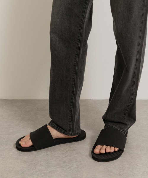 THE GOODLAND MARKET（ザグッドランドマーケット）の「indosole　ESSNTLS SLIDES Men（サンダル・メンズ・ブラック/ホワイト/ベージュ・SMALL/LARGE/MEDIUM）」の2枚目の写真