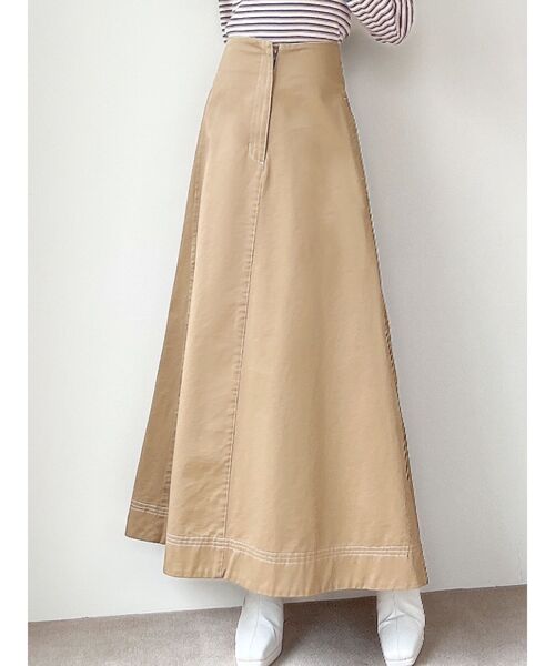 【新品未使用】UNTITLED スカート　ベージュ アンタイトル UNTITLED ポリエステルデシン プリーツスカート