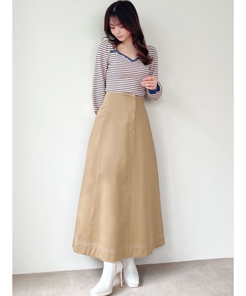 RESEXXY（リゼクシー）の「ステッチデザインフレアスカート（スカート・レディース・ベージュ/インディゴブルー/アイボリー・FREE）」の5枚目の写真