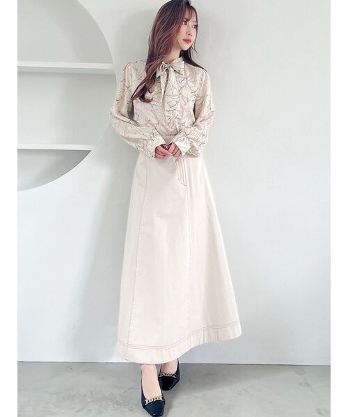 RESEXXY（リゼクシー）の「ステッチデザインフレアスカート（スカート・レディース・ベージュ/インディゴブルー/アイボリー・FREE）」の13枚目の写真