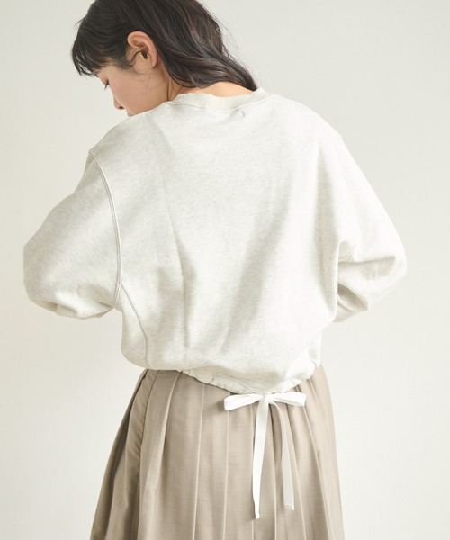 idem(イデム)の「drost ribbon short pullover/ショート丈プルオーバー(スウェット・レディース・ブルー/アイボリー/ネイビー・FREE)」の9枚目の写真