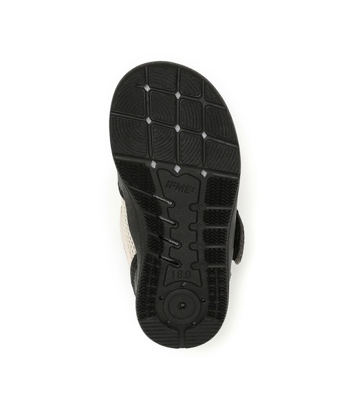 IFME（イフミー）の「KIDS｜IFME＋ハグインソールベルトウォーターシューズ（サンダル・キッズ・ネイビー/ベージュ/ブラック・17.5cm/16.0cm/16.5cm/19.0cm/18.0cm/18.5cm/15.0cm/15.5cm/17.0cm）」の11枚目の写真