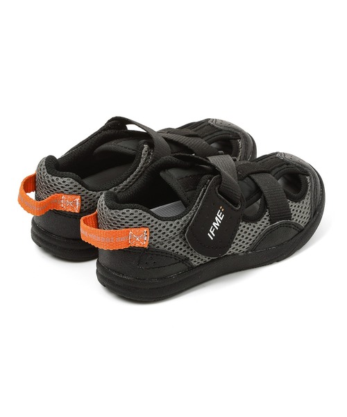 IFME（イフミー）の「KIDS｜IFME＋ハグインソールベルトウォーターシューズ（サンダル・キッズ・ネイビー/ベージュ/ブラック・17.5cm/16.0cm/16.5cm/19.0cm/18.0cm/18.5cm/15.0cm/15.5cm/17.0cm）」の14枚目の写真