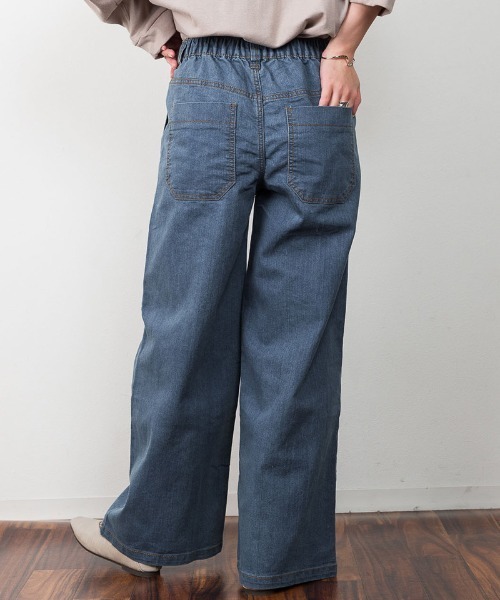 atONE（アットワン）の「atONE ウエストゴムストレッチデニムベイカーパンツ（デニムパンツ・レディース・ワンウォッシュ/ブルー/ライトインディゴブルー・4L/M/3L/L/LL）」の7枚目の写真