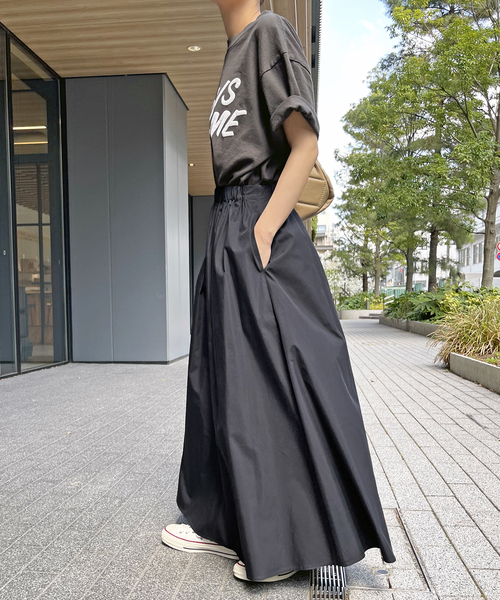 Spick & Span（スピックアンドスパン）の「タイプライターベルトギャザースカート（スカート・レディース・ベージュ/ブラック・38/36）」の11枚目の写真