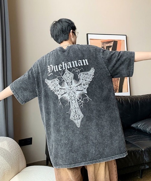 .KOM(ドットコム)の「『.KOM/ドットケーオーエム』バッククロスプリント半袖ピグメントTEE 【CN】(Tシャツ/カットソー・メンズ・ブラック・FREE)」の6枚目の写真