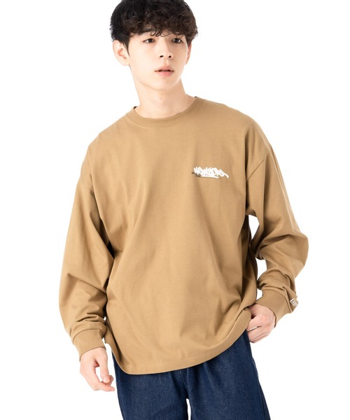 ニューエラ 長袖Tシャツ オーバーサイズ グラフィティ（Tシャツ