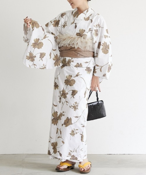 Neina（ネイナ）の「【浴衣】綿100％浴衣3点セット（浴衣＋くすみへこ帯＋下駄）〔Neina〕（浴衣・レディース・ネイビー系/グレー系/ブラウン系/ブルー系/ブルー系2・F）」の11枚目の写真