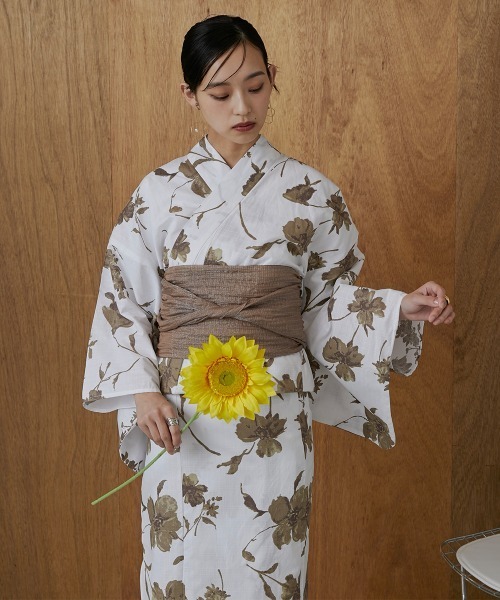 Neina（ネイナ）の「【浴衣】綿100％浴衣3点セット（浴衣＋くすみへこ帯＋下駄）〔Neina〕（浴衣・レディース・ネイビー系/グレー系/ブラウン系/ブルー系/ブルー系2・F）」の22枚目の写真