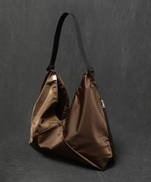 WALK IN CLOSET（ウォークインクローゼット）の「FLIGHT DELTA SHOULDER TOTE（ショルダーバッグ）」