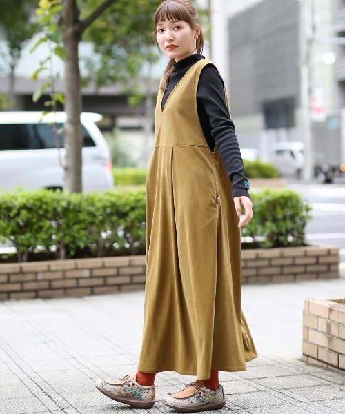 チチカカ（チチカカ）の「クラシカルモカシンシューズ（モカシン/デッキシューズ・レディース・ブラウン/ベージュ・LARGE/MEDIUM）」の3枚目の写真