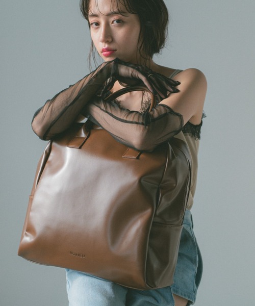 VANNIE U(ヴァニーユー)の「キャリーオントラベルボストンBAG/大容量・マルチポケット(ボストンバッグ・レディース・ブラウン/ブラック/アイボリー/その他・FREE)」の4枚目の写真