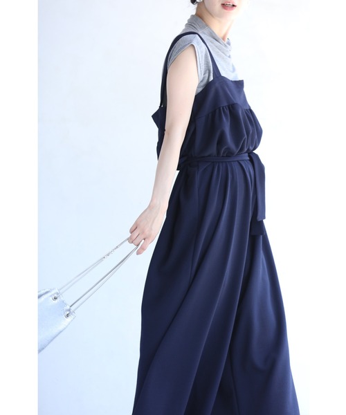 cawaii(カワイイ)の「(濃紺)(ベルト付き)ラクもお洒落も両方欲張る。上品カラーのサロペット(サロペット/オーバーオール・レディース・ネイビー・FREE)」の5枚目の写真