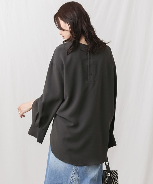 Gready Brilliant(グレディブリリアン)の「ストレッチジョーゼットブラウス(シャツ/ブラウス・レディース・オフホワイト/チャコールグレー・FREE)」の22枚目の写真