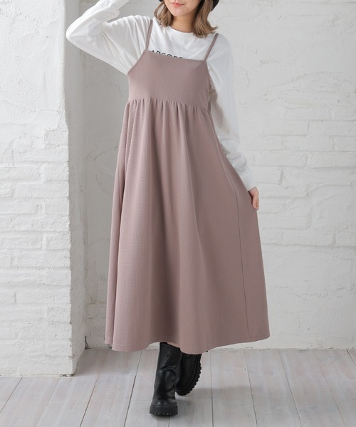 Honeys(ハニーズ)の「キャミワンピース(ワンピース・レディース・モカ/ブラック/グレイッシュベージュ・M/LL/L/S/3L)」の9枚目の写真