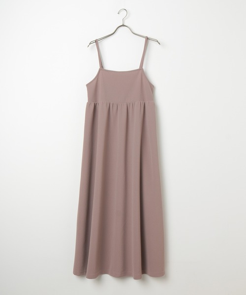 Honeys(ハニーズ)の「キャミワンピース(ワンピース・レディース・モカ/ブラック/グレイッシュベージュ・M/LL/L/S/3L)」の16枚目の写真