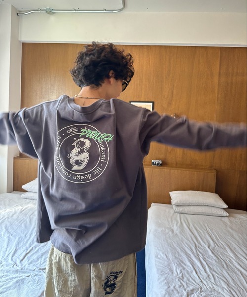 kaoyorinakami(カオヨリナカミ)の「punch circle long tee / パンチサークルロンT(Tシャツ/カットソー・メンズ・チャコールグレー/ブラック/オフホワイト・MEDIUM/X-SMALL/X-LARGE/LARGE/SMALL)」の15枚目の写真
