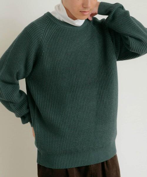 ITEMS URBANRESEARCH（アイテムズ アーバンリサーチ）の「マシンウォッシャブル 片畦クルーネックニット（ニット/セーター・メンズ・キャメル/ブラック/グリーン/ブルー/アイボリー・LARGE/MEDIUM）」の11枚目の写真