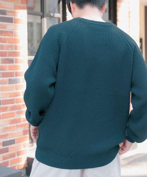 ITEMS URBANRESEARCH（アイテムズ アーバンリサーチ）の「マシンウォッシャブル 片畦クルーネックニット（ニット/セーター・メンズ・キャメル/ブラック/グリーン/ブルー/アイボリー・LARGE/MEDIUM）」の19枚目の写真