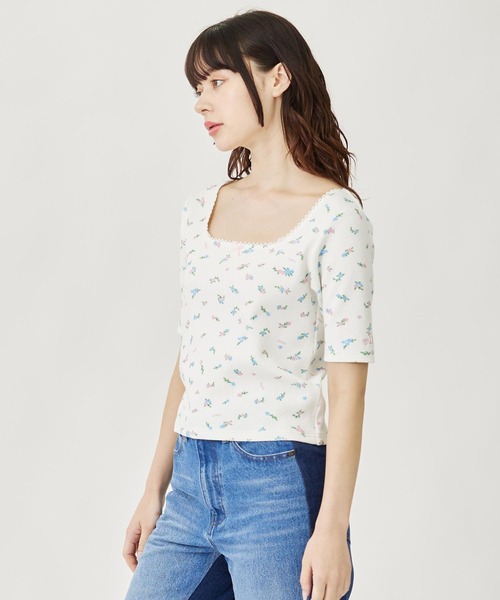 【セール】FLORAL PATTERN SQUARE NECK TOP（Tシャツ/カットソー）｜MILKFED.（ミルクフェド）