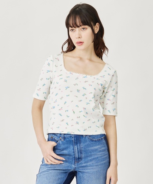 【セール】FLORAL PATTERN SQUARE NECK TOP（Tシャツ/カットソー）｜MILKFED.（ミルクフェド）