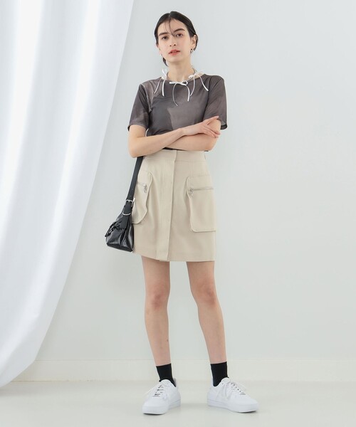 Ray BEAMS（レイビームス）の「Ray BEAMS / ジップ カーゴ ミニスカート（スカート・レディース・ベージュ/ブラック・1/0）」の9枚目の写真