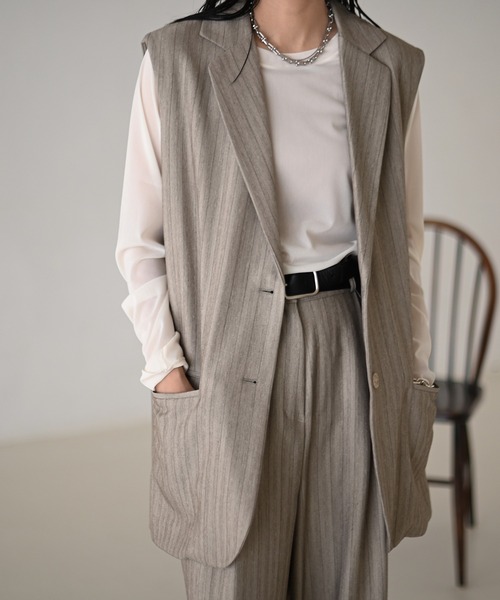 Marient(マリエント)の「ピンストライプスリーブレスJK/ジャケット(テーラードジャケット・レディース・チャコール/ベージュ・FREE)」の4枚目の写真