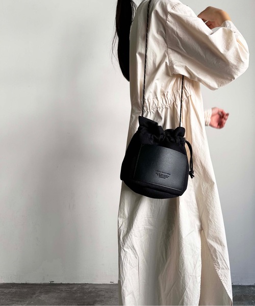 SPRUCE（スプルース）の「EM:SPRUCE マレ巾着ショルダー 軽量（ショルダーバッグ・レディース・ブラック/グリーン/ラベンダー・FREE）」の17枚目の写真