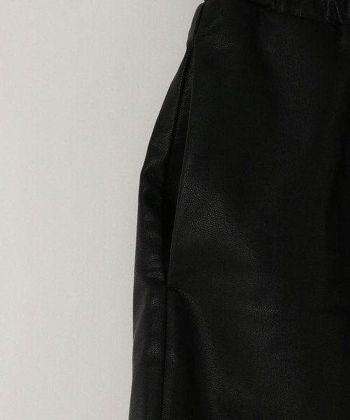 LOWRYS FARM(ローリーズファーム)の「フェイクレザータイトミニスカート 107773(スカート・キッズ・ブラック・160cm/150cm)」の11枚目の写真