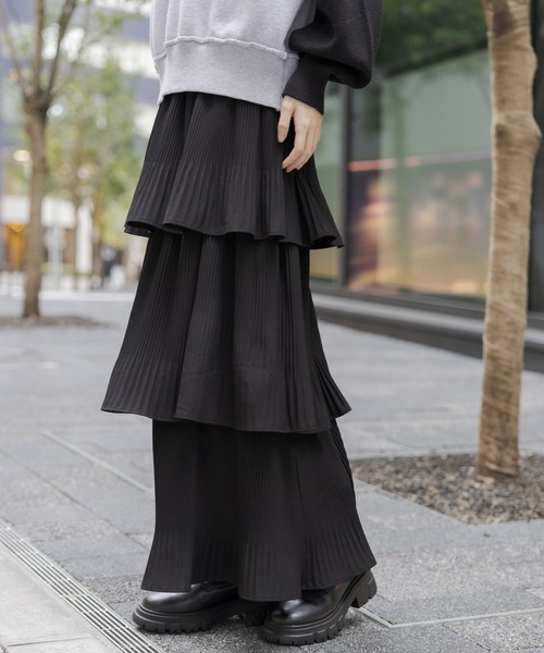 LAKOLE（ラコレ）の「ケシプリーツティアードスカート / 108668（スカート・レディース・ブラック/グレー/アイボリー/ブラウン・MEDIUM/SMALL）」の2枚目の写真