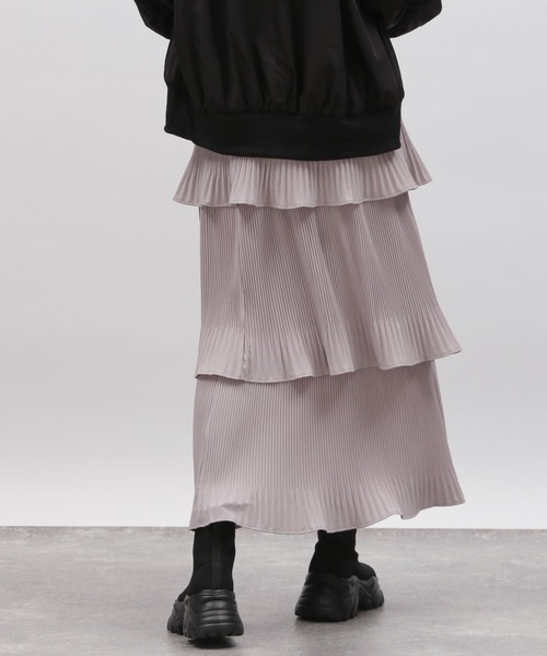 LAKOLE（ラコレ）の「ケシプリーツティアードスカート / 108668（スカート・レディース・ブラック/グレー/アイボリー/ブラウン・MEDIUM/SMALL）」の14枚目の写真
