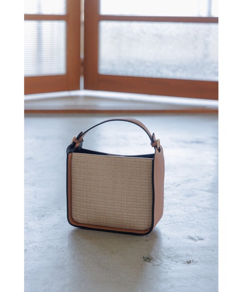 Andemiu(アンデミュウ)の「ザツザイハイショクBAG995247(かごバッグ・レディース・ブラウン/グリーン/ブラック/オフホワイト・FREE)」の3枚目の写真