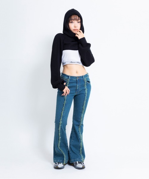atmos pink（アトモスピンク）の「atmos pink フリンジ デニム フレアパンツ（デニムパンツ・レディース・ライトブルー/ブルー・M/S）」の7枚目の写真