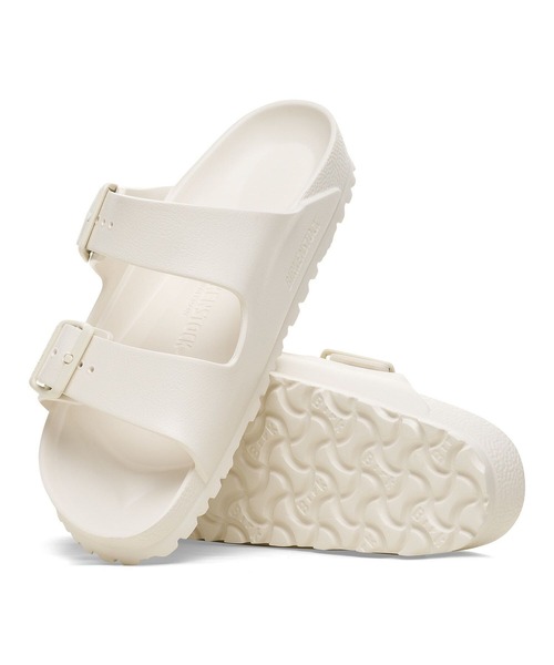 BIRKENSTOCK(ビルケンシュトック)の「【公式】ビルケンシュトック Arizona EVA/アリゾナ EVA(サンダル・メンズ・オフホワイト・30cm【レギュラー幅】/28cm【レギュラー幅】/28.5cm【レギュラー幅】/29cm【レギュラー幅】/26.5cm【レギュラー幅】/27cm【レギュラー幅】/24.5cm【ナロー幅】/24cm【ナロー幅】/26cm【ナロー幅】/25cm【ナロー幅】/23cm【ナロー幅】)」の4枚目の写真