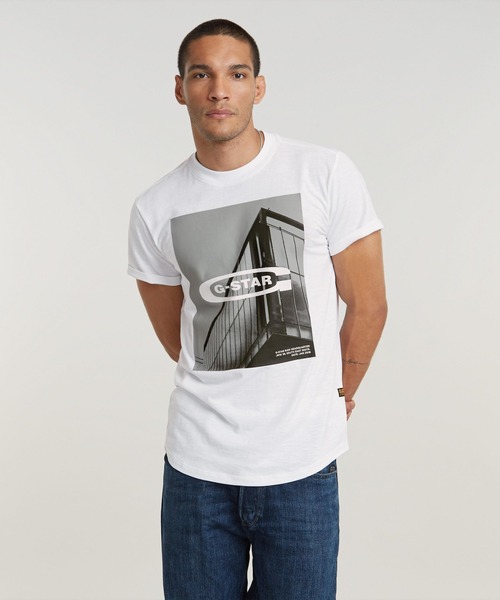 G-STAR(ジースター)の「HQ OLD SCHOOL LOGO LASH T-SHIRT/クラシックロゴプリントフォトTシャツ(Tシャツ/カットソー・メンズ・ピンク系その他/ホワイト/ダークブラック・SMALL/X-SMALL/X-LARGE/LARGE/MEDIUM)」の5枚目の写真