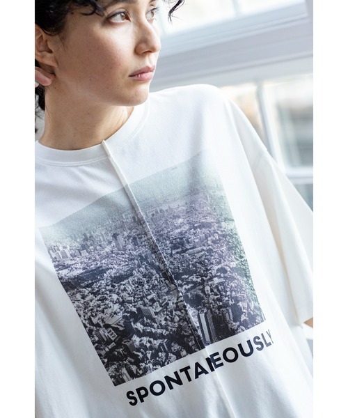 OSMOSIS（オズモーシス）の「ピンタックプリントTシャツ（Tシャツ/カットソー・レディース・ホワイト/ブラック/ライトベージュ・ONE SIZE）」の7枚目の写真