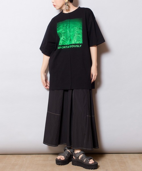 OSMOSIS（オズモーシス）の「ピンタックプリントTシャツ（Tシャツ/カットソー・レディース・ホワイト/ブラック/ライトベージュ・ONE SIZE）」の18枚目の写真